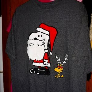 Peanuts tshirt size xlarge